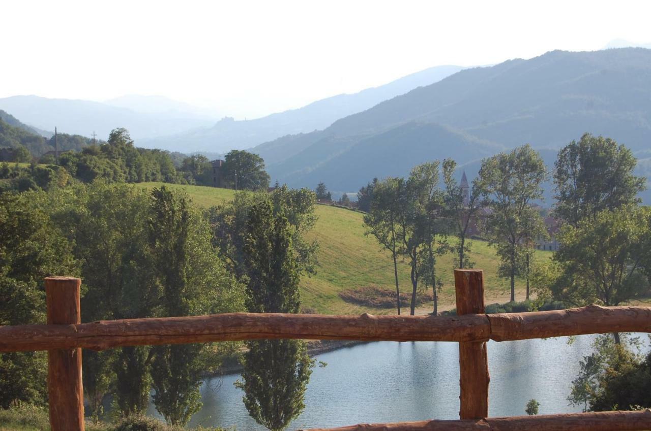 Appartamenti Cenni - Relais Su Lago Varsi Экстерьер фото