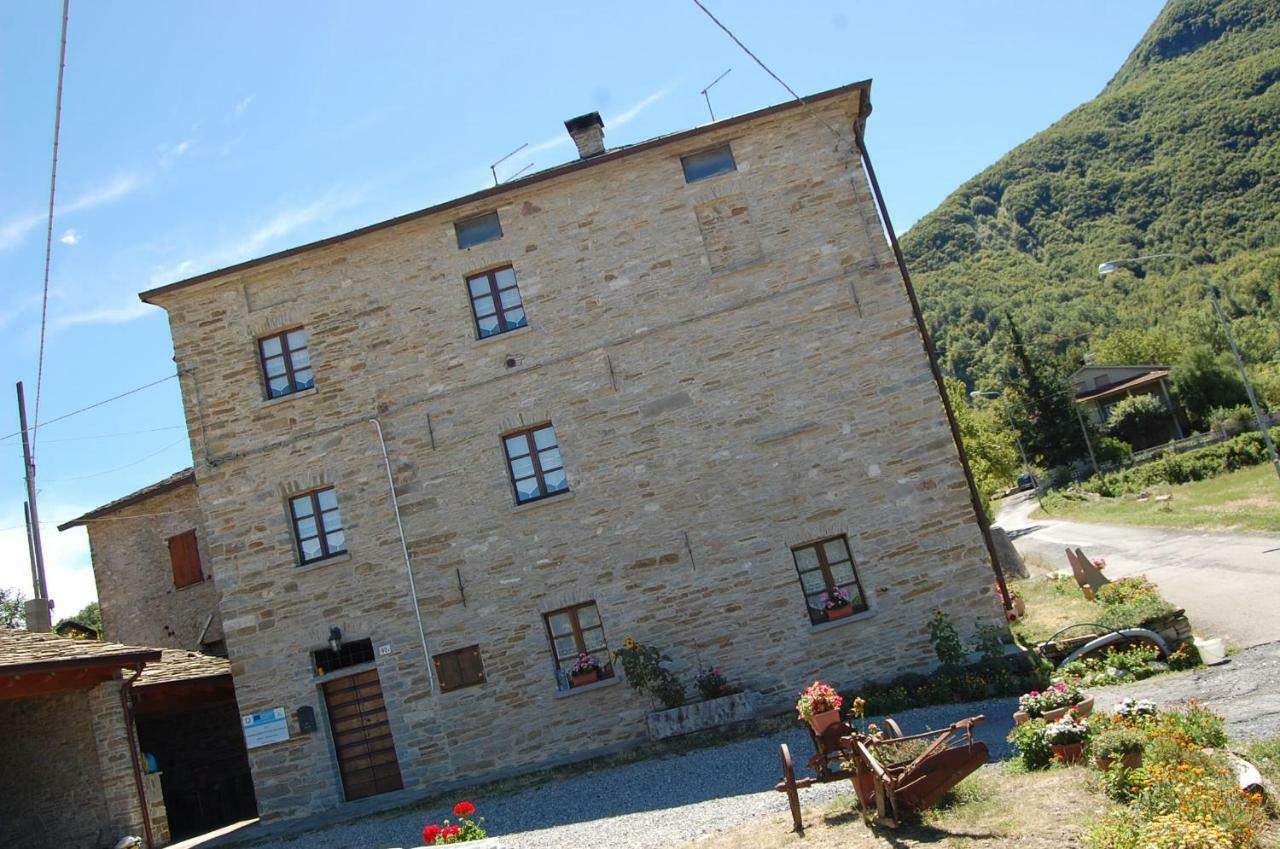 Appartamenti Cenni - Relais Su Lago Varsi Экстерьер фото