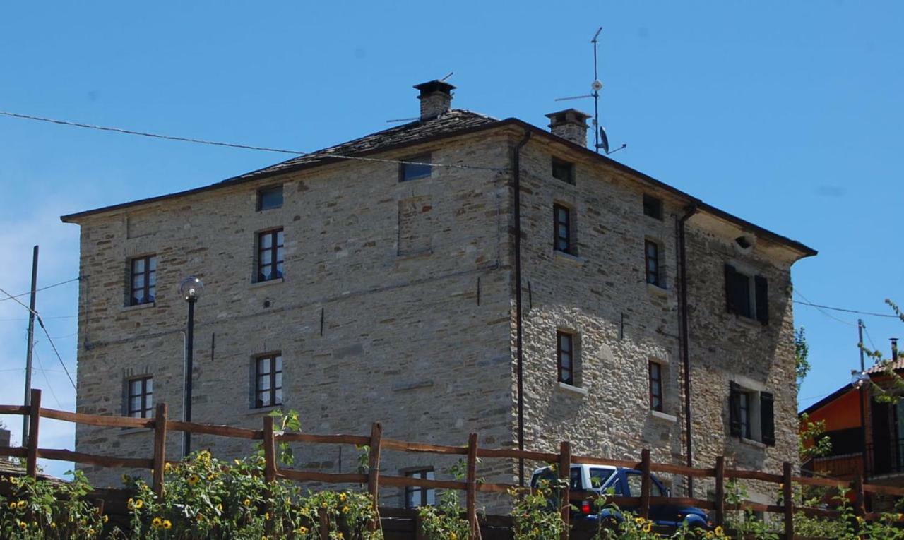 Appartamenti Cenni - Relais Su Lago Varsi Экстерьер фото